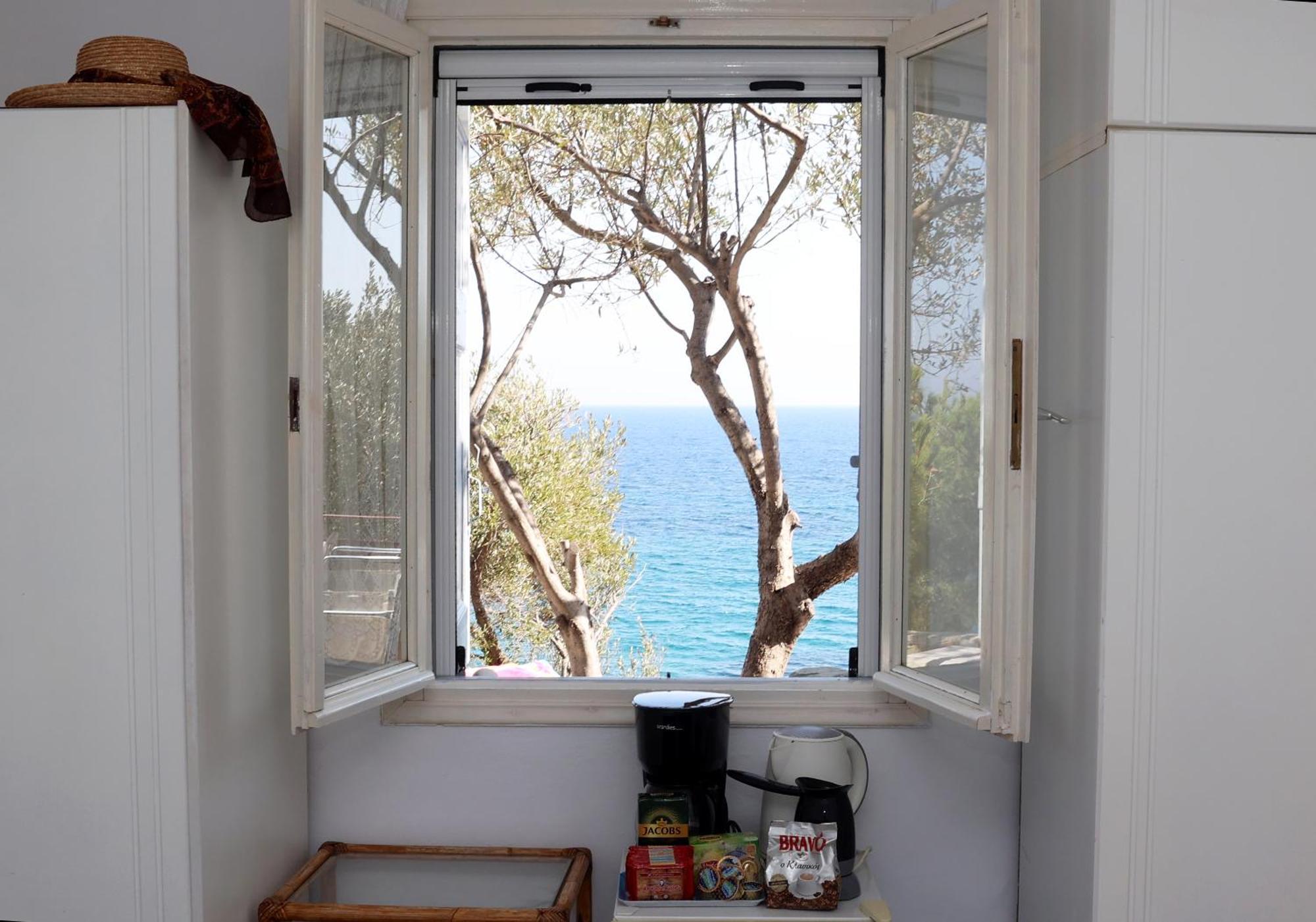 Δωμάτια Κόκκινος Πύργος Plomari Exterior photo